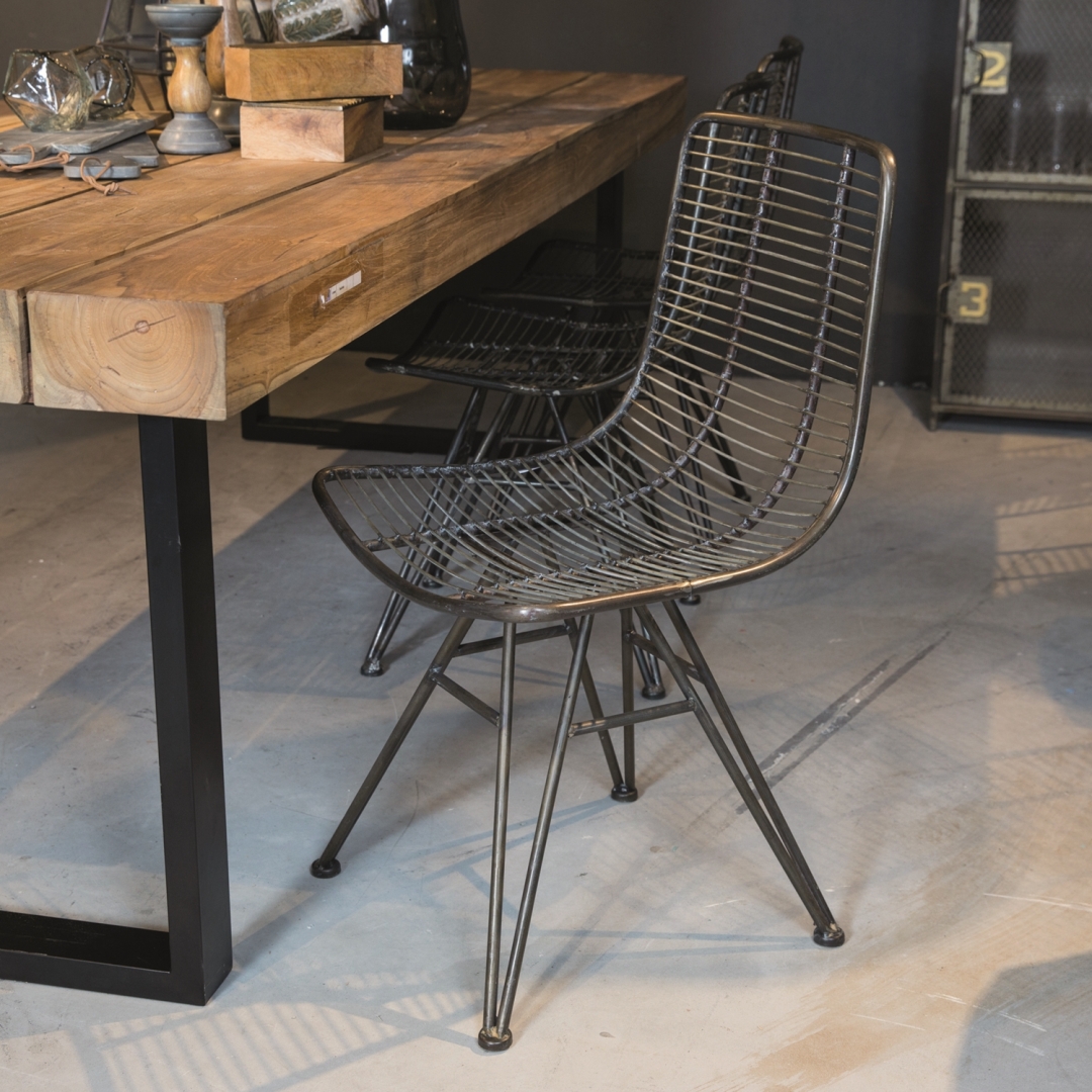 Ophef kunstmest timer PTMD Wire black metal dining chair - Eetkamerstoelen - Lifestyle Plaza